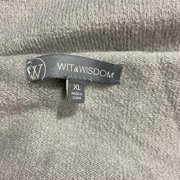 NWT WIT & WISDOM Grey Crew Neck‎ Star Sweater (XL) - Picture 7 of 9